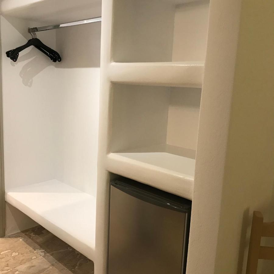 Vassiliki Rooms Parikia  Bagian luar foto