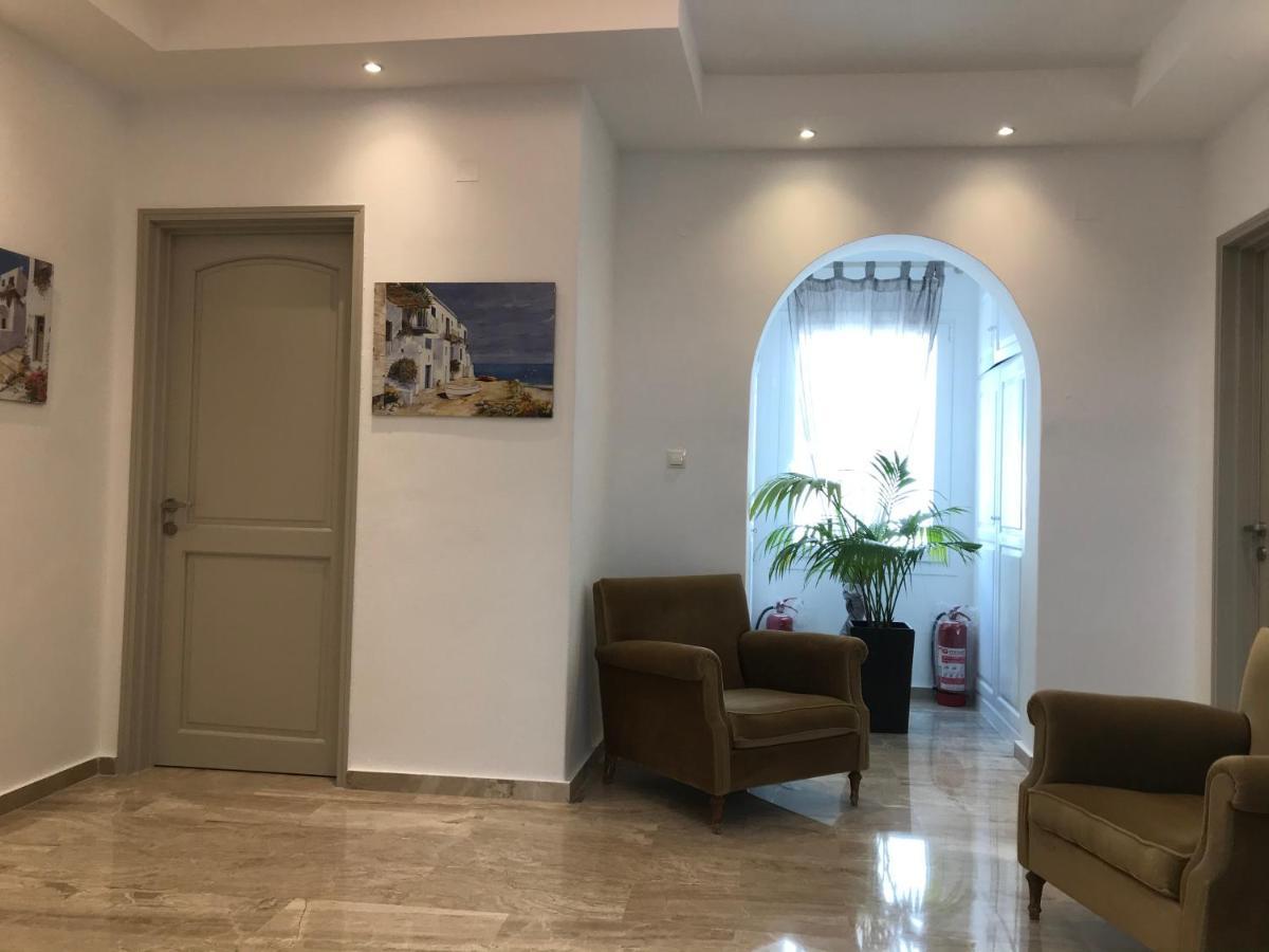 Vassiliki Rooms Parikia  Bagian luar foto
