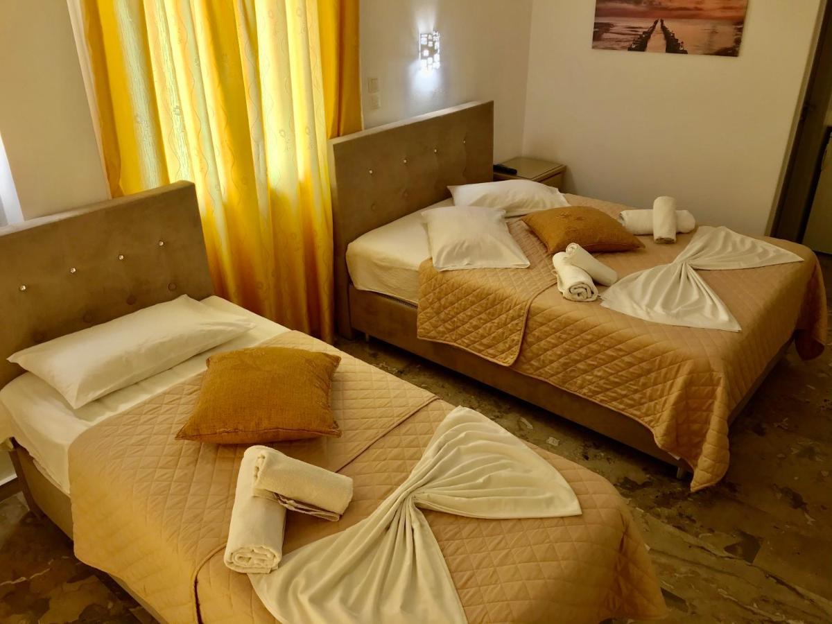 Vassiliki Rooms Parikia  Bagian luar foto
