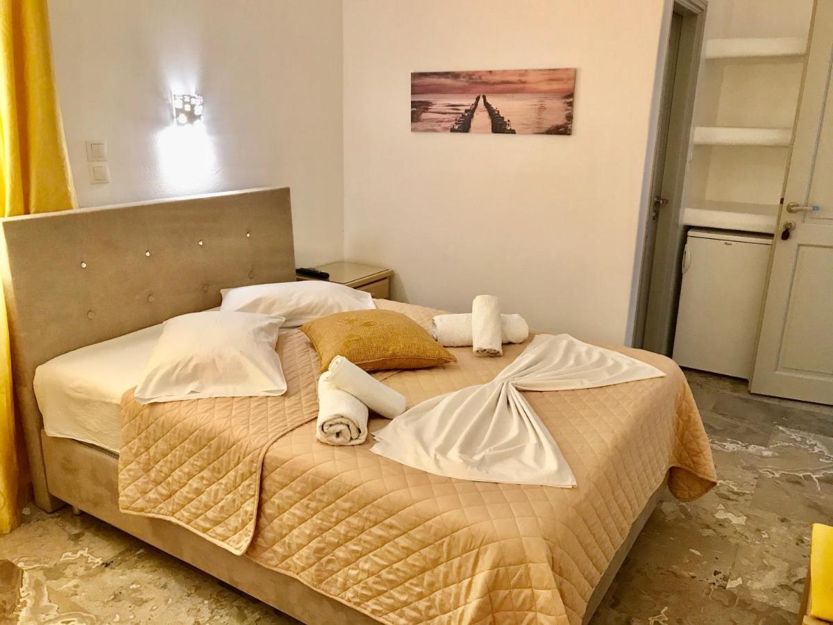 Vassiliki Rooms Parikia  Bagian luar foto