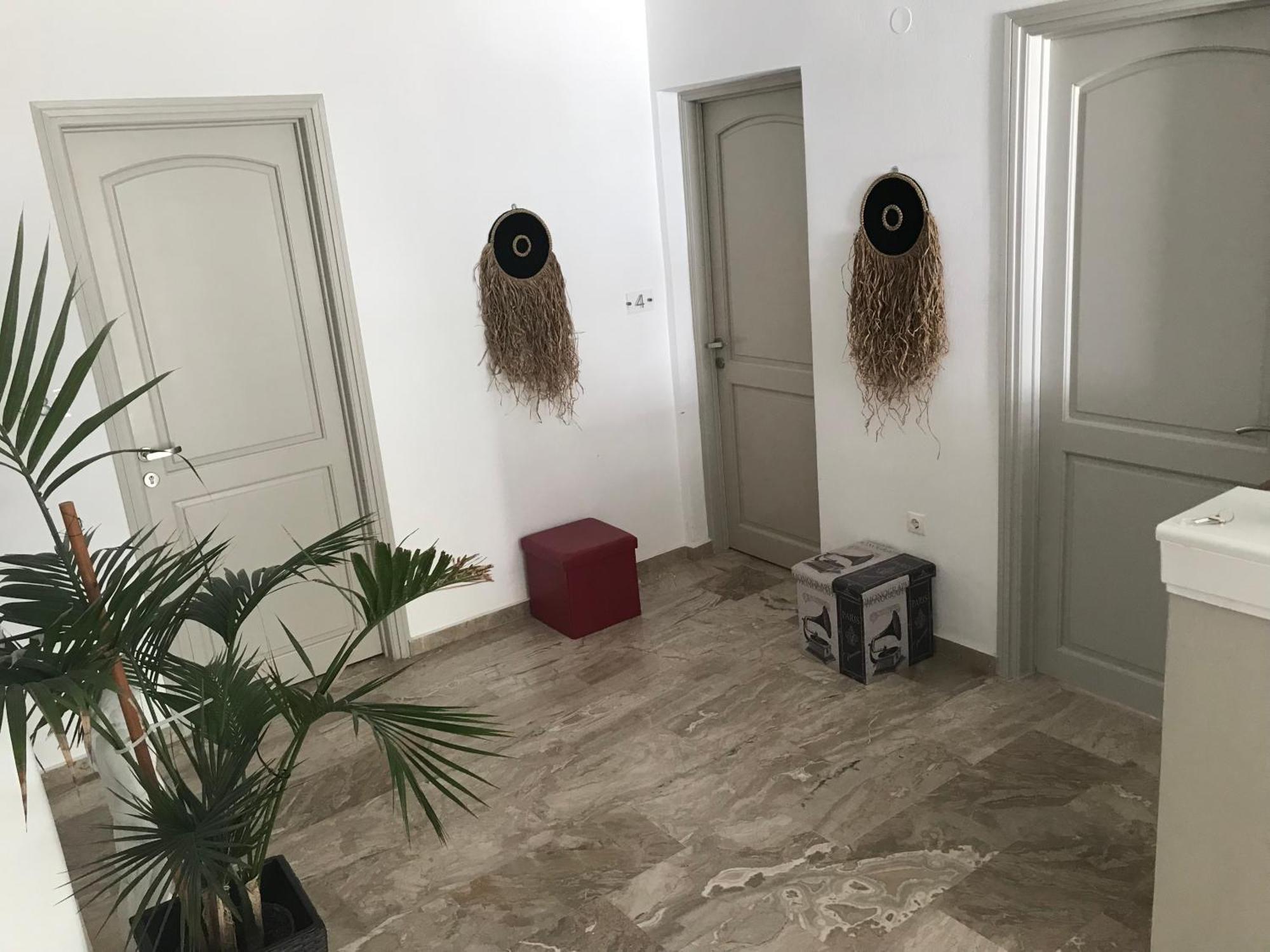 Vassiliki Rooms Parikia  Bagian luar foto