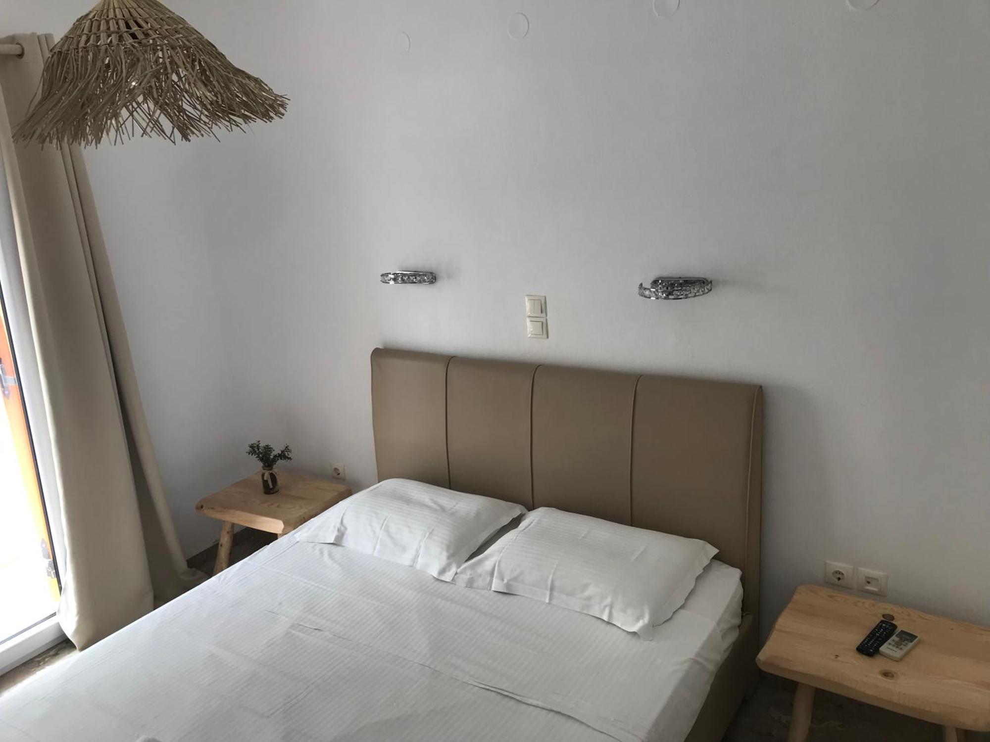 Vassiliki Rooms Parikia  Bagian luar foto